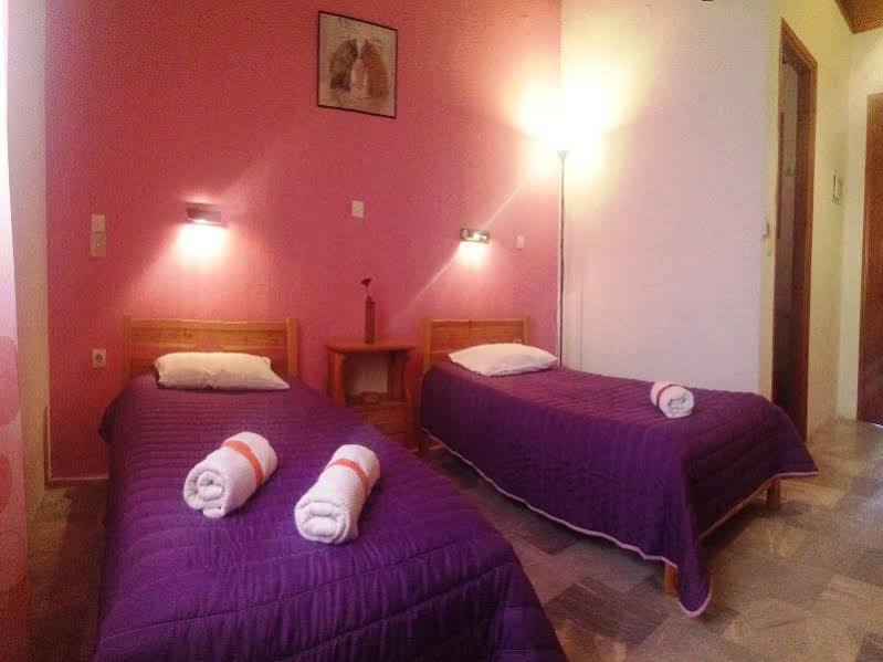 Ionian Breeze Apartments กาวอส ภายนอก รูปภาพ